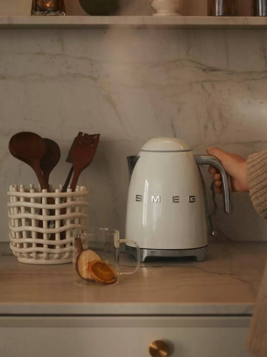 Wasserkocher-Smeg Wasserkocher 50's Style, 1.7 L Cremeweiß, glänzend